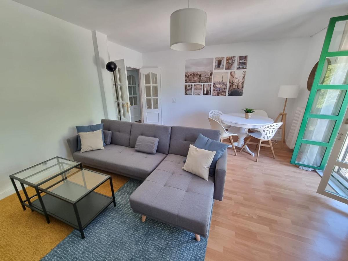 Un Rincon Con Vistas Al Parque Wifi Junto A Catedral By Apartamentos Логроньо Екстериор снимка