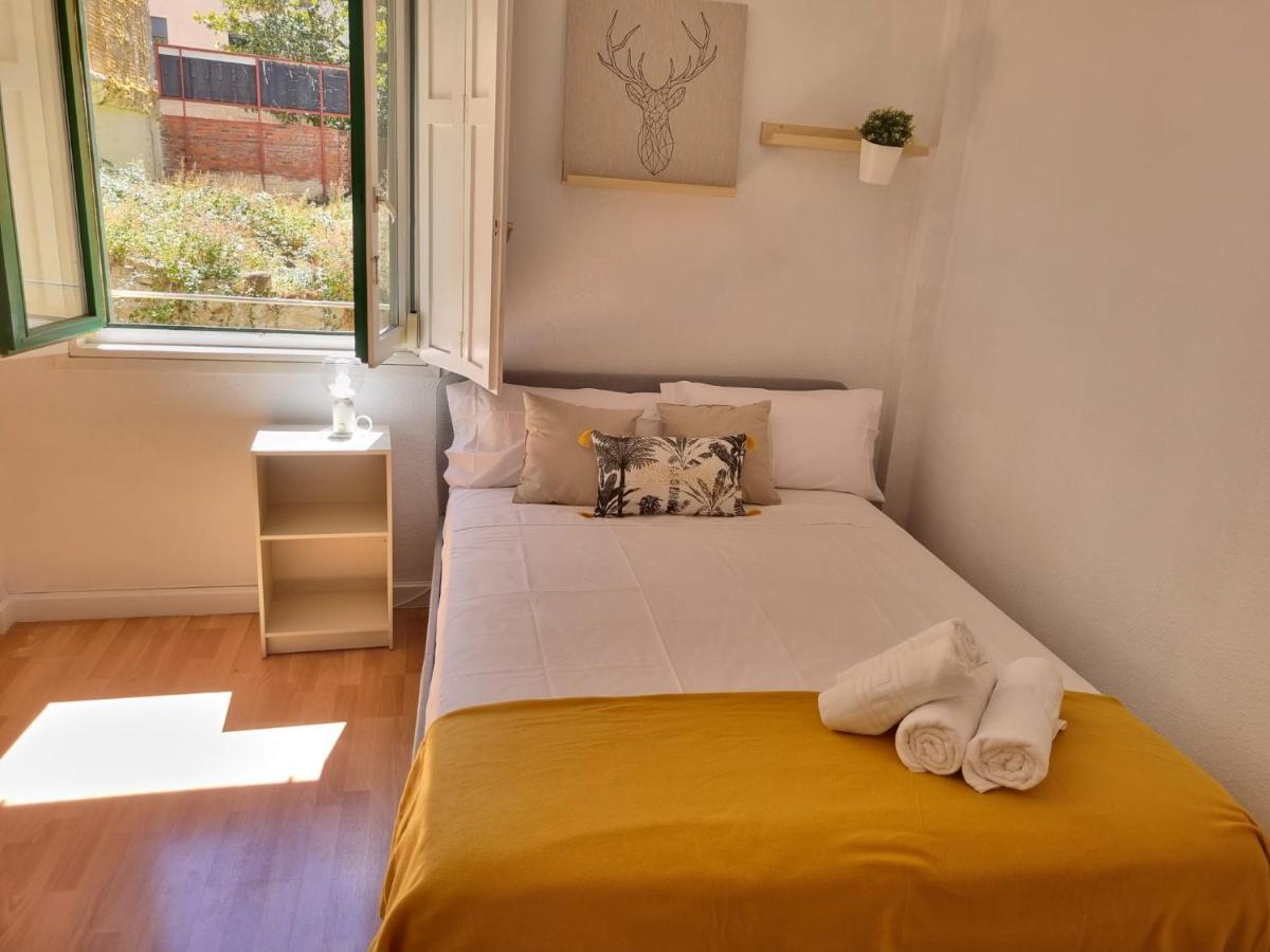 Un Rincon Con Vistas Al Parque Wifi Junto A Catedral By Apartamentos Логроньо Екстериор снимка