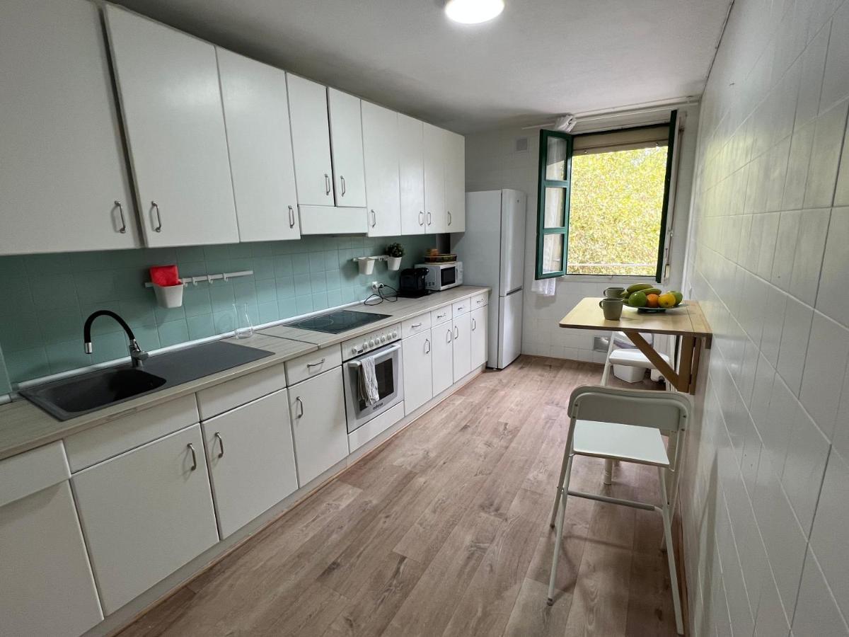 Un Rincon Con Vistas Al Parque Wifi Junto A Catedral By Apartamentos Логроньо Екстериор снимка